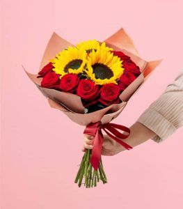 ramo-de-rosas-y-girasoles-ecuador-flores